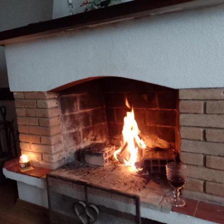 Quartos Para Hospedagem Da Casa Amarela Lägenhet Campos do Jordão Exteriör bild