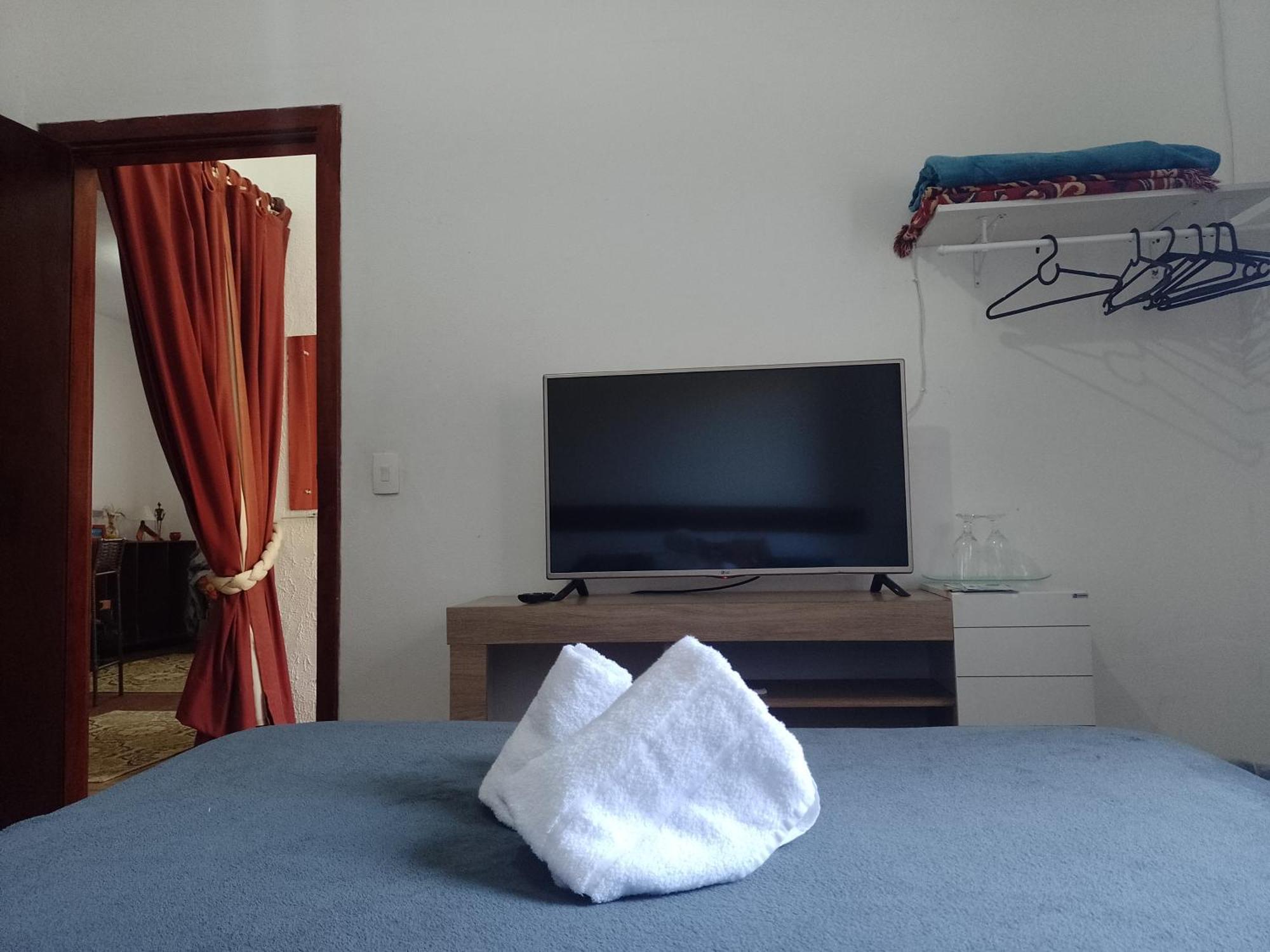 Quartos Para Hospedagem Da Casa Amarela Lägenhet Campos do Jordão Rum bild